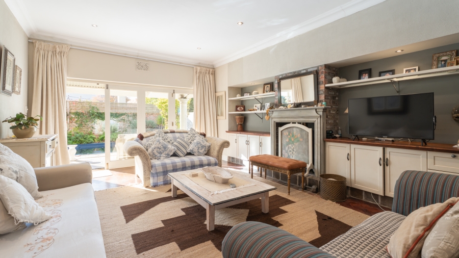 4 Bedroom Property for Sale in Claremont Upper Western Cape